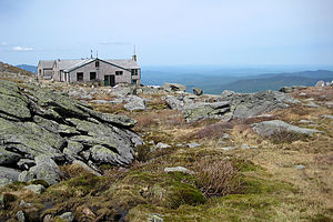 Lake of the Clouds Hut