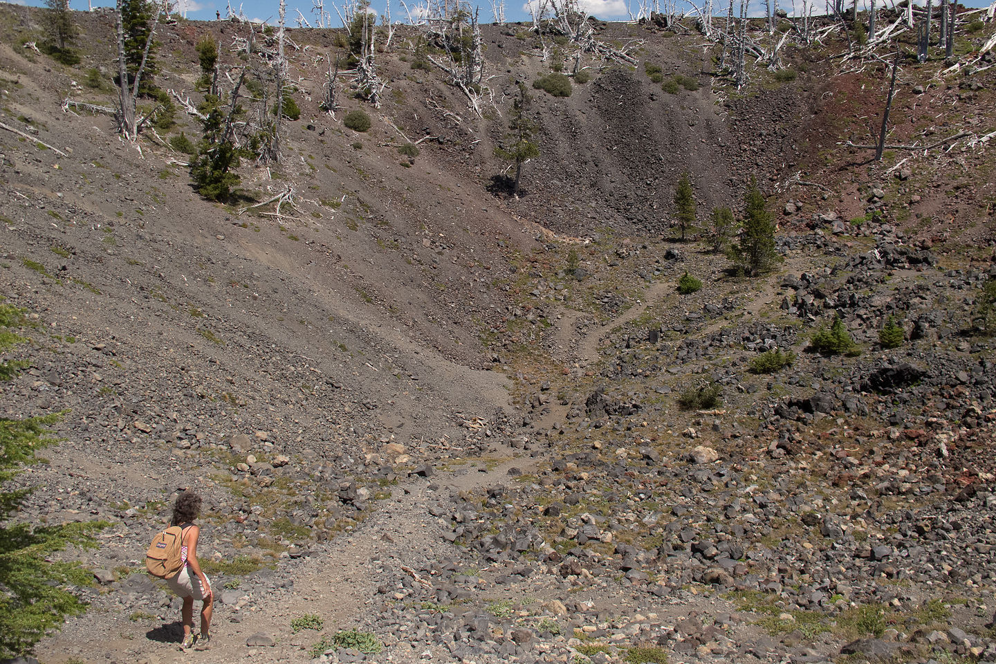 Lolo hiking down the Wizard Island Summit Crater Lolo hiking down the Wizard Island Summit Crater