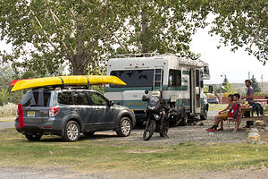 Camping at Mono Vista RV Park