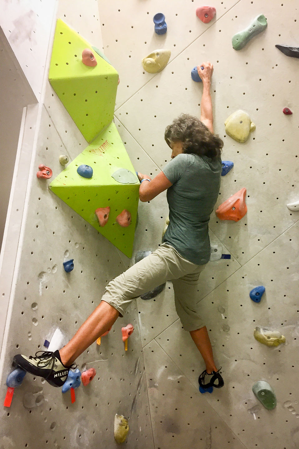 Lolo climbing at the Grindelwald Sportzentrum