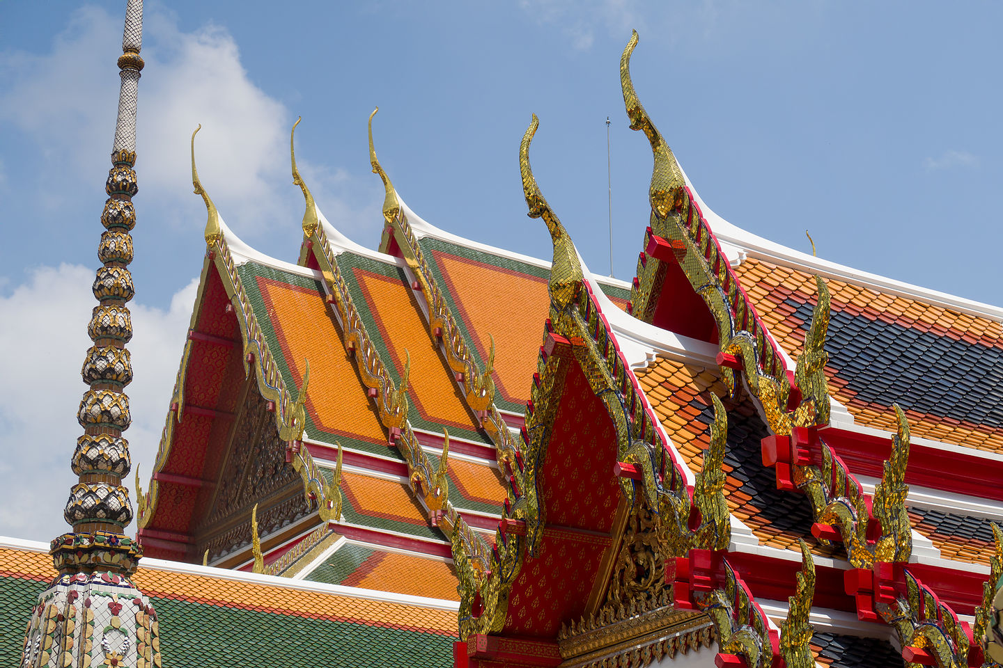 Wat Pho chedi rooftop with traditional blade-like projections