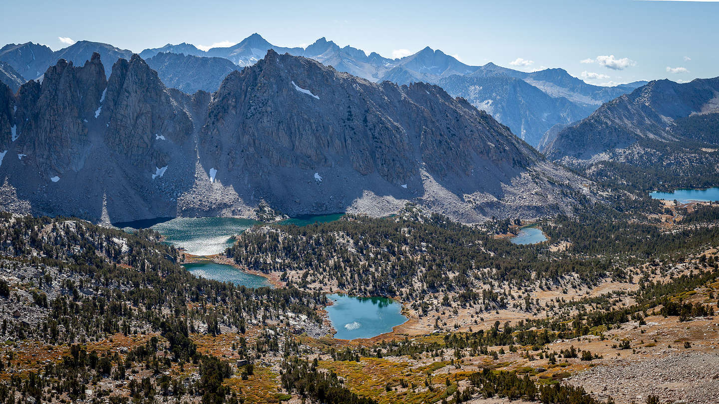 The view of Kearsarge Lakes Basin from the Pass