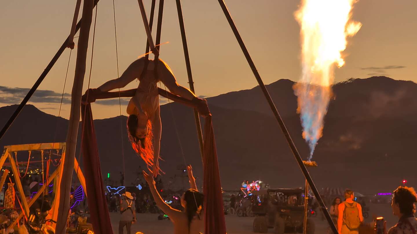 Silk acrobatics at Treble Makers camp Silk acrobatics at Treble Makers camp