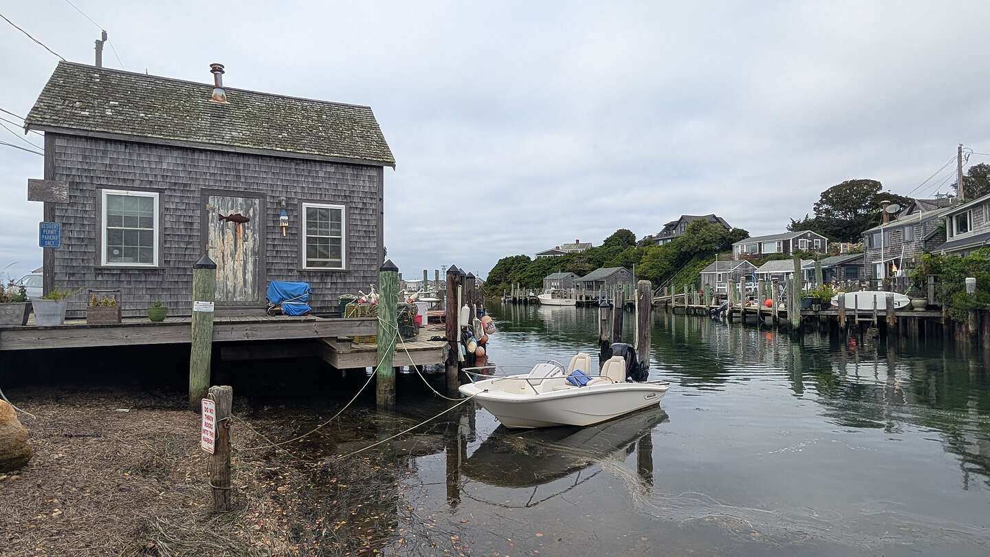 Menemsha Menemsha