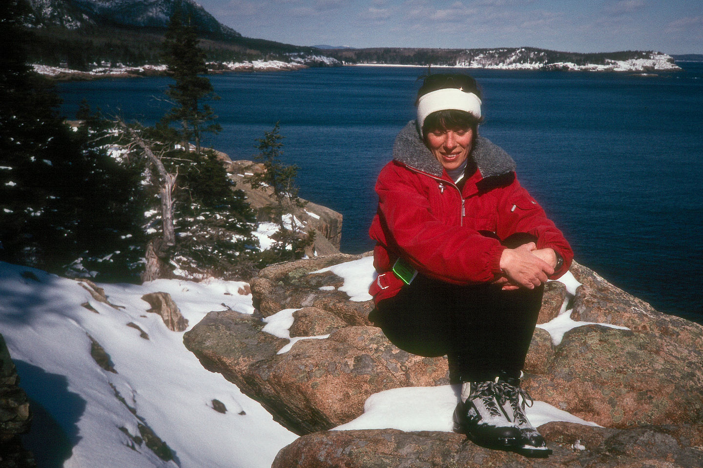 Lolo on trail over ocean Lolo on trail over ocean
