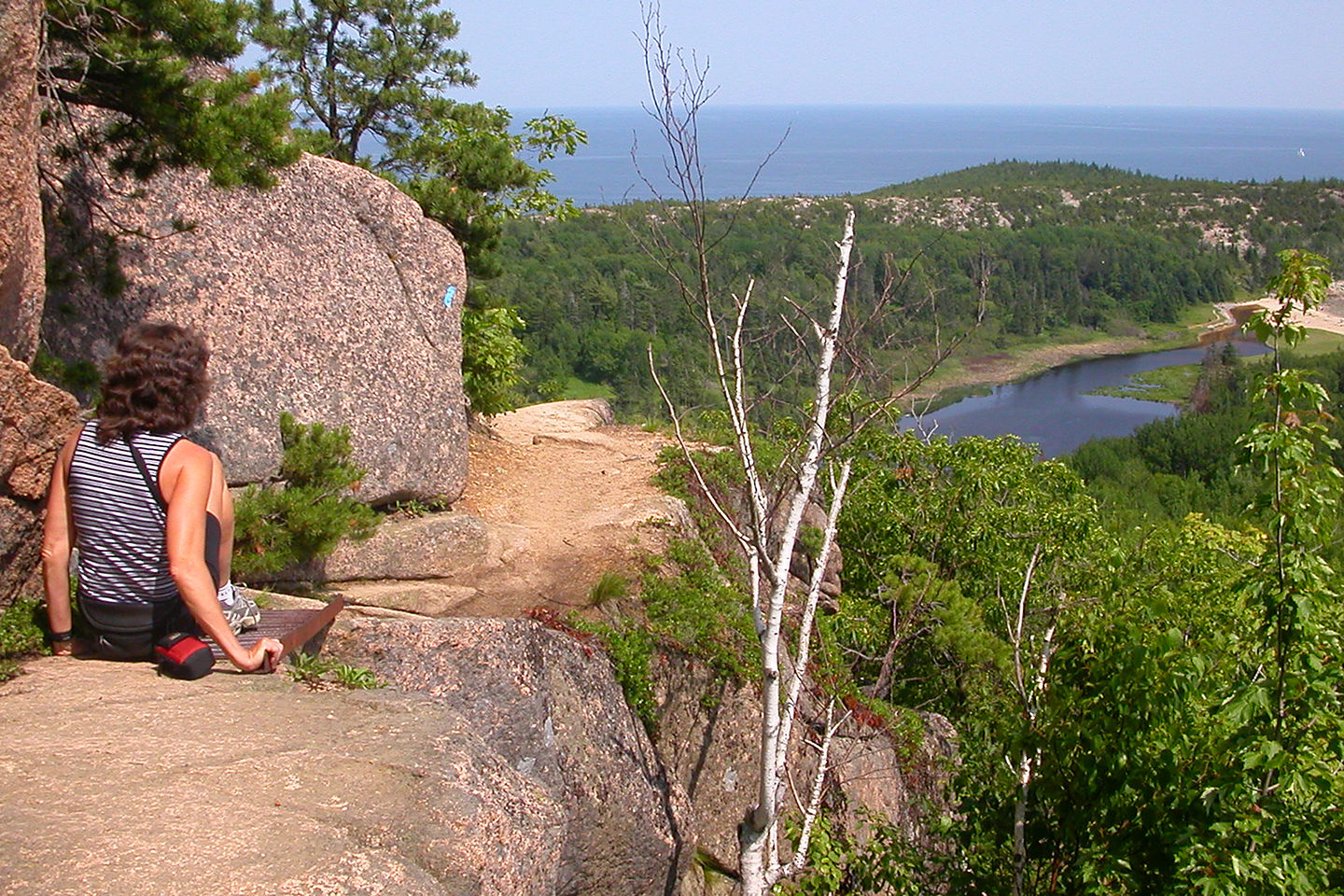 Lolo demonstrating her acrophobia