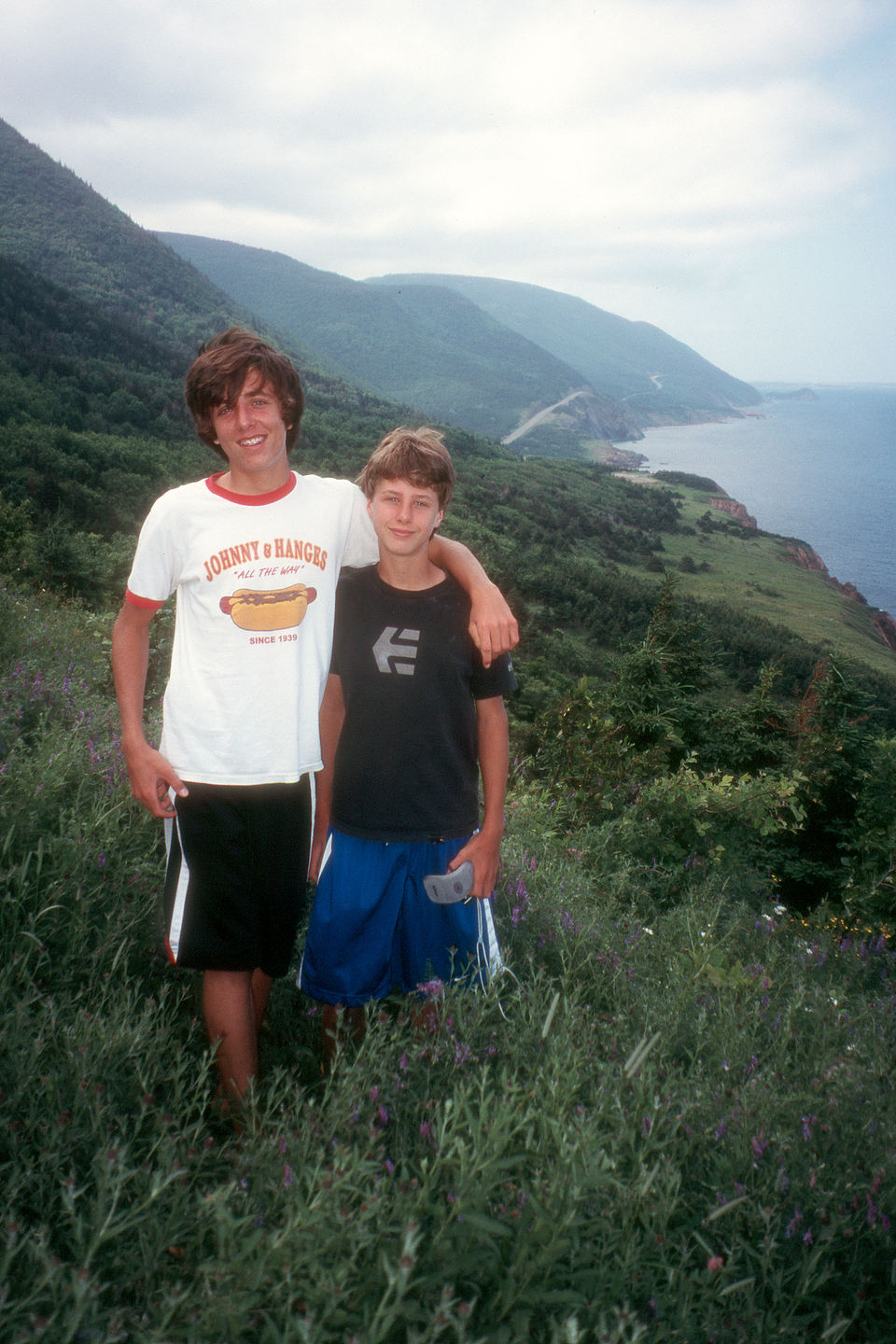 Brotherly love on the Skyline Trail