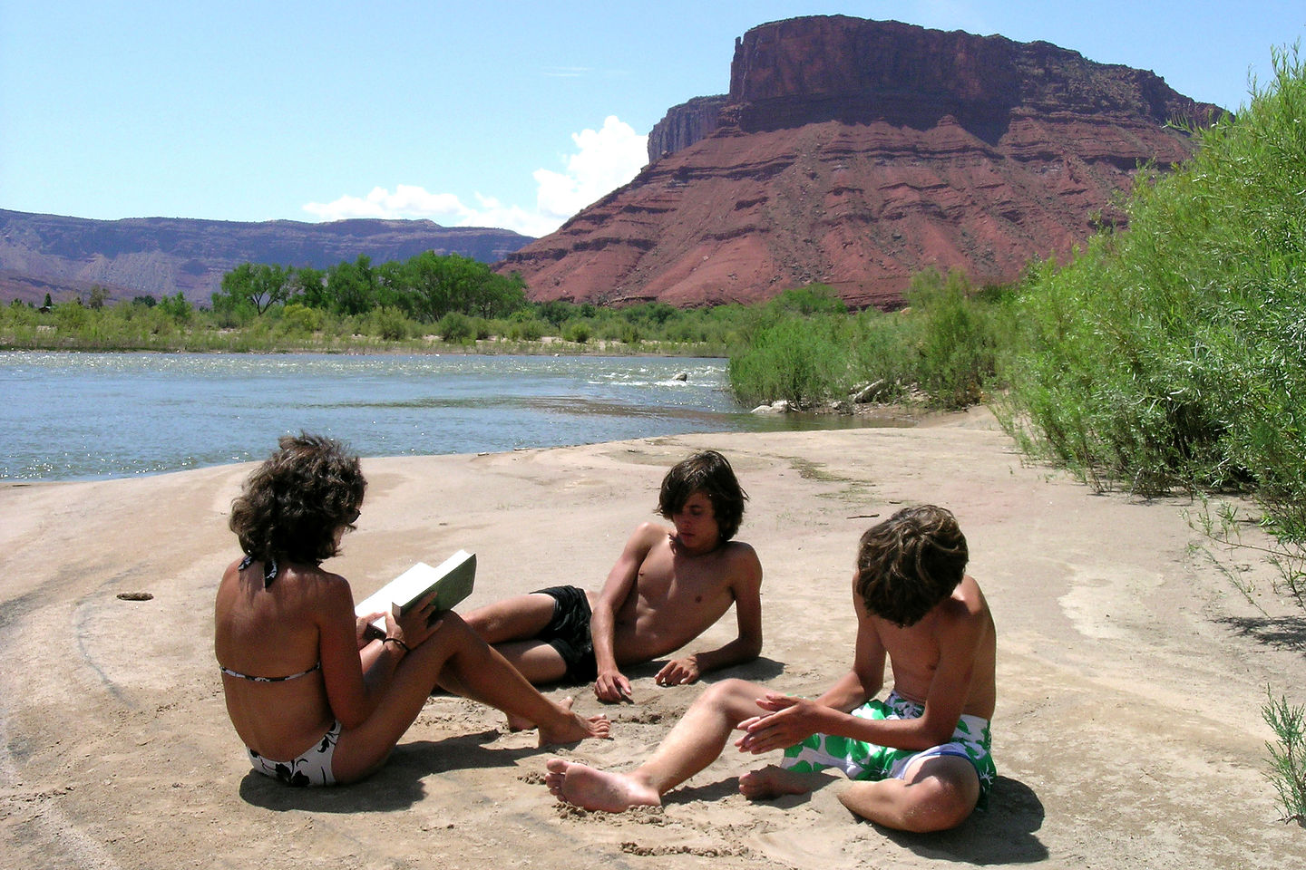 Lolo reading Harry Potter to the young