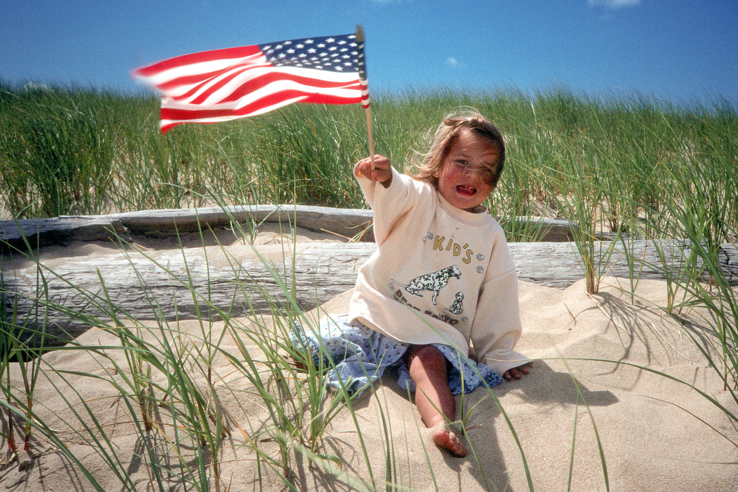 Madison waving US Flag at Chappy Madison waving US Flag at Chappy