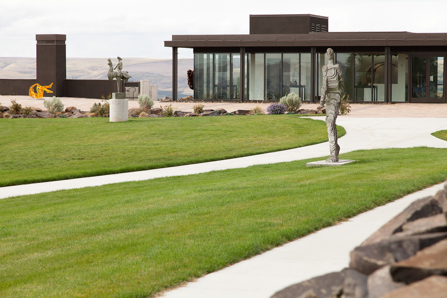 Maryhill Museum of Art and Quantum Man Maryhill Museum of Art and Quantum Man