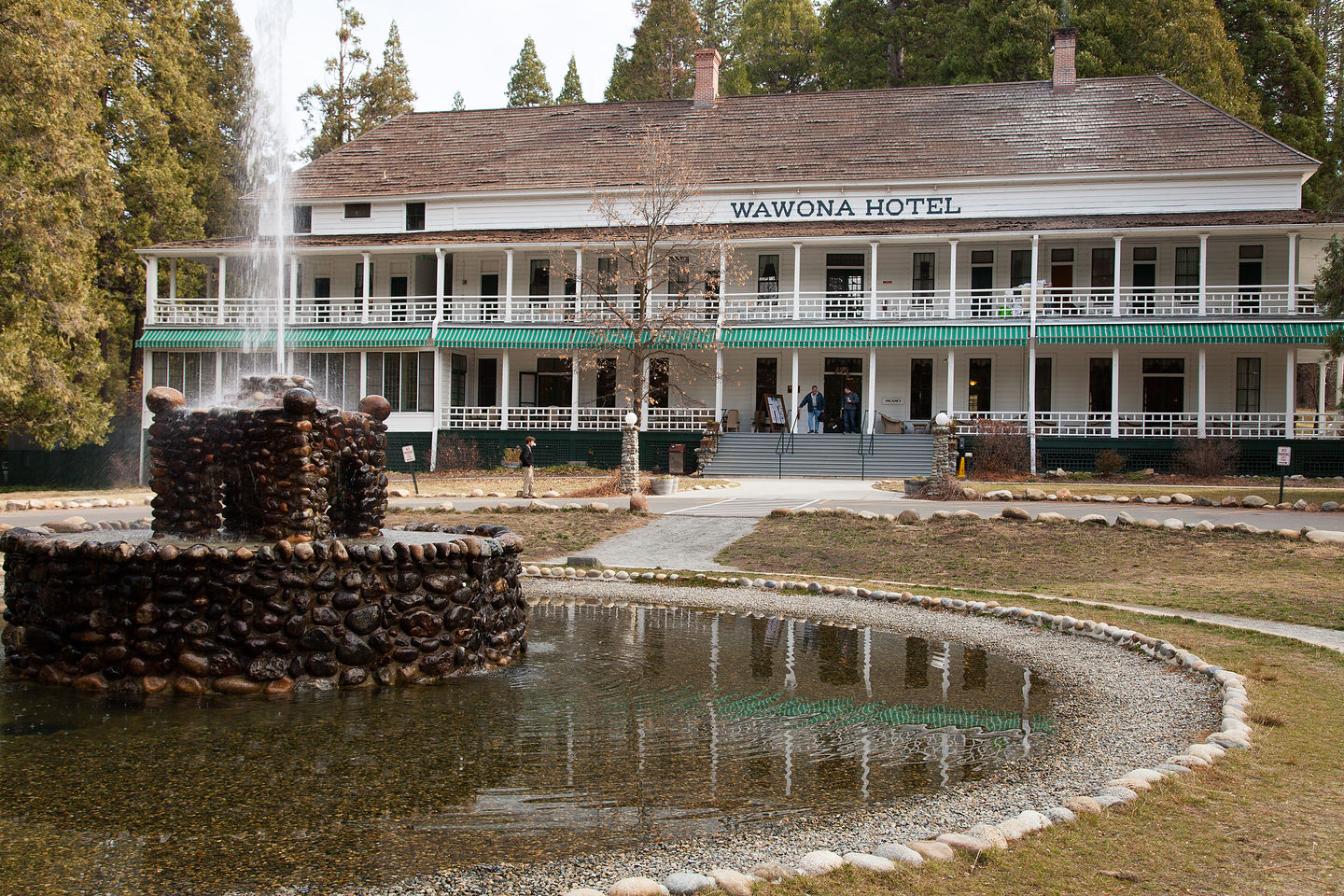 Wawona Hotel