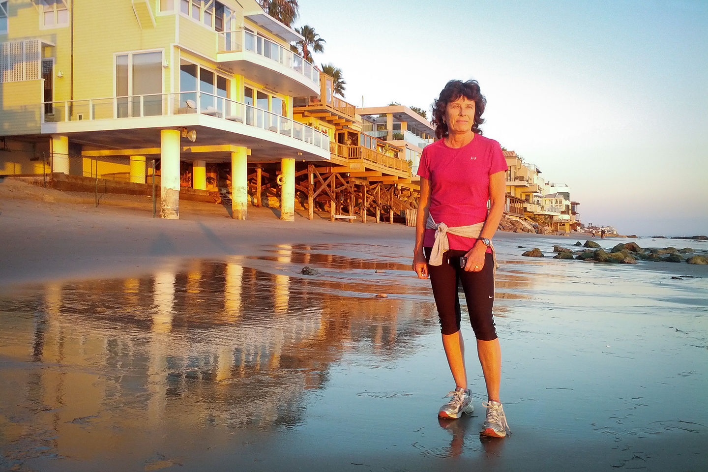 Lolo on Malibu Beach Run Lolo on Malibu Beach Run