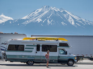 Lolo and Lazy Daze with Mount Shasta at I-5 Rest Stop