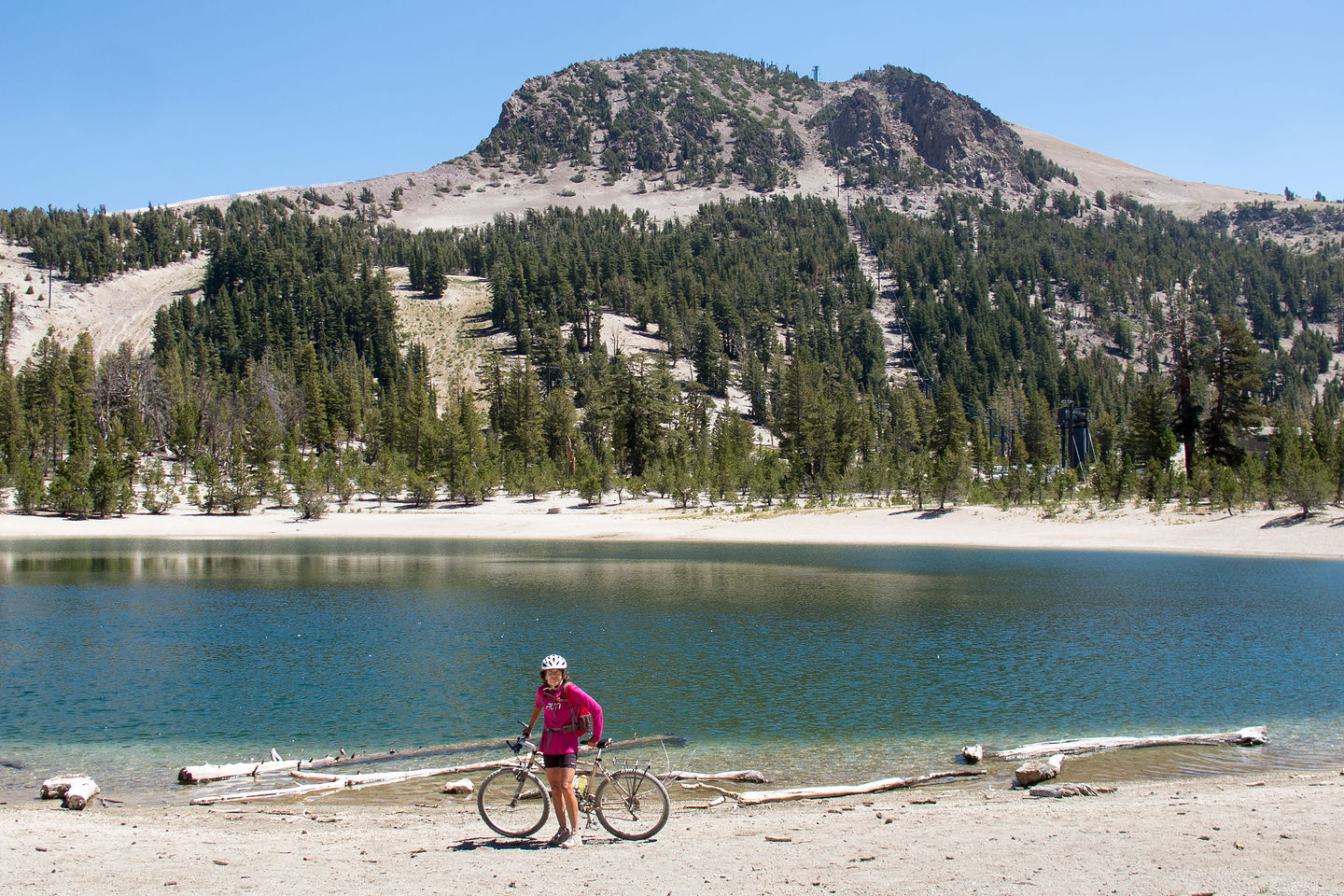 Lolo and Lake in Mammoth Mountain Bike Park