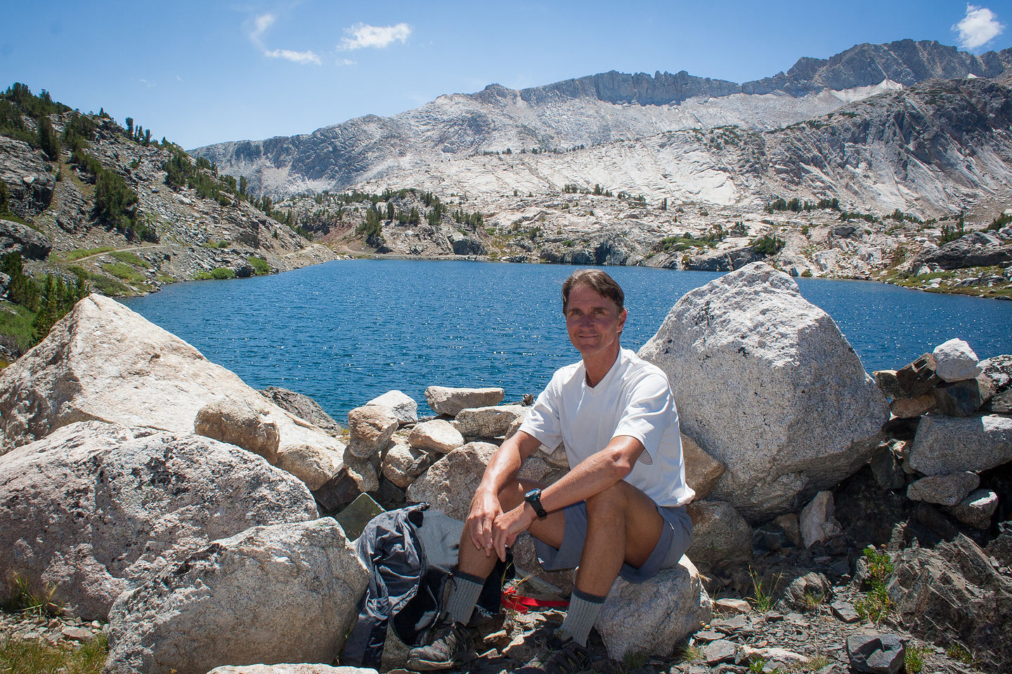 Herb resting on 20 Lakes Basin Trail Herb resting on 20 Lakes Basin Trail