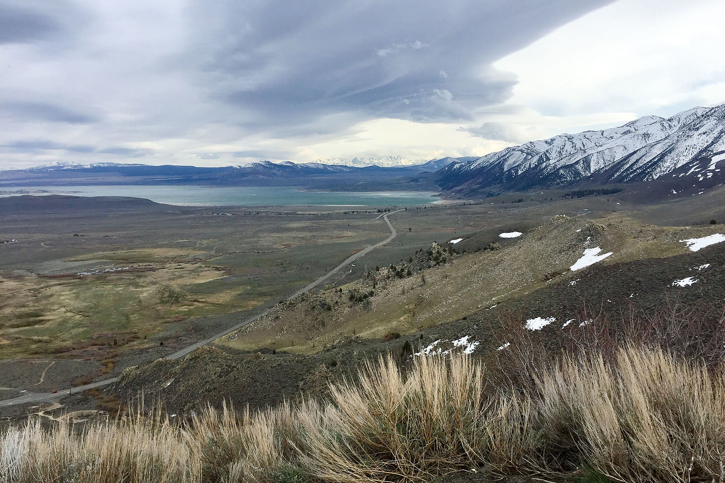 Approach to Mono Lake Approach to Mono Lake