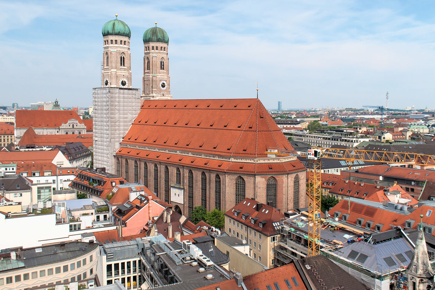 Frauenkirche from atop the Neues Rathaus Frauenkirche from atop the Neues Rathaus
