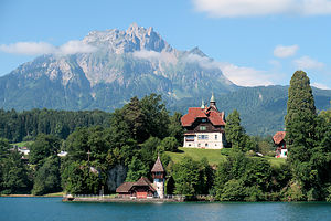 First leg of Golden Round Trip - cruise along Lake Lucerne