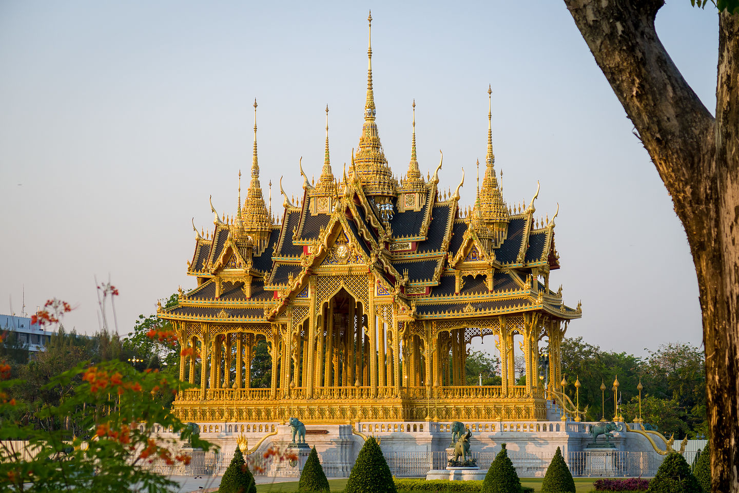 Temple on the Dusit Palace grounds Temple on the Dusit Palace grounds