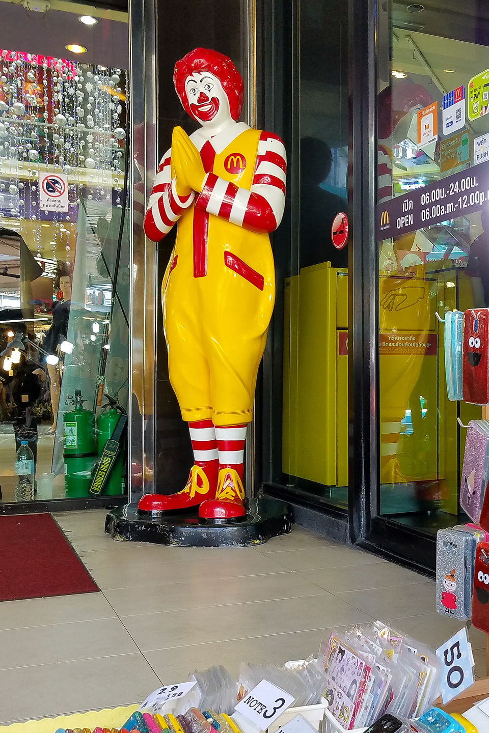 Ronald in Thai greeting pose