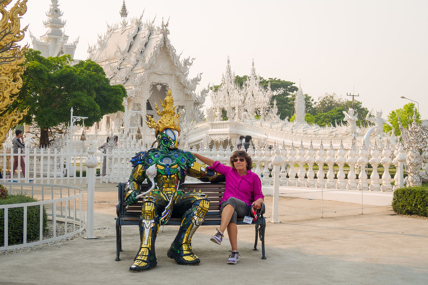 Lolo making friends at the White Temple Lolo making friends at the White Temple