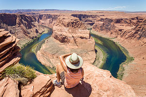 Lolo overlooking Horseshoe Bend