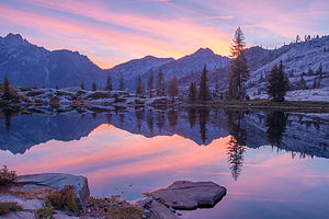 Sunrise on Boulder Creek Lake