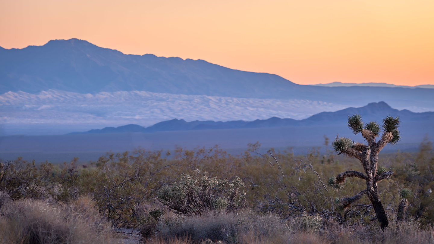 Sunset along the Mohave Road Sunset along the Mohave Road