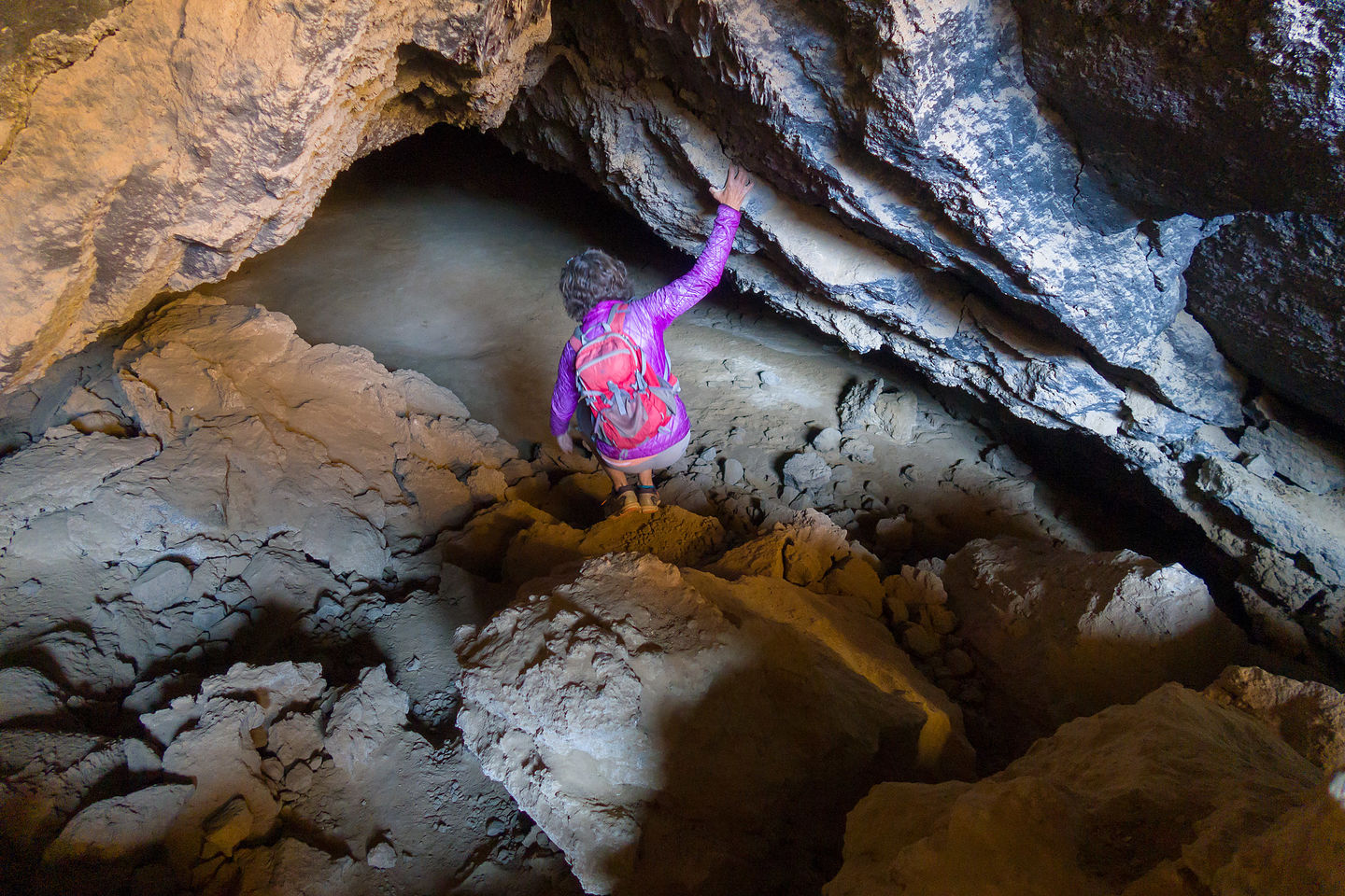 Lolo enters the Lava Tube Lolo enters the Lava Tube