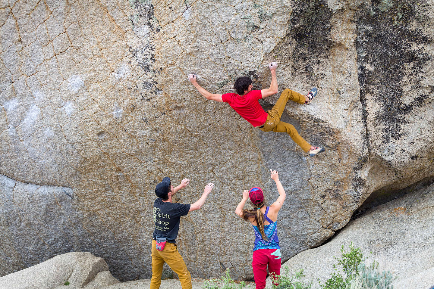 Andrew bouldering in the Buttermilks