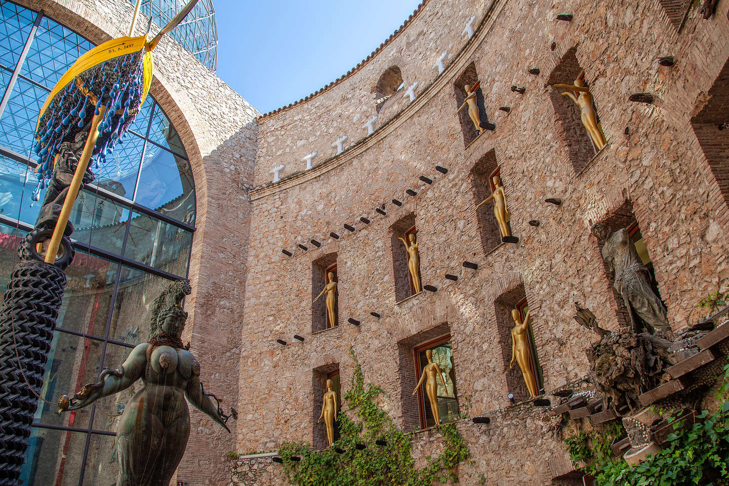 Courtyard of the Salvador Dali Theater and Museum Courtyard of the Salvador Dali Theater and Museum
