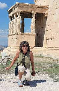 Lolo and the Caryatids