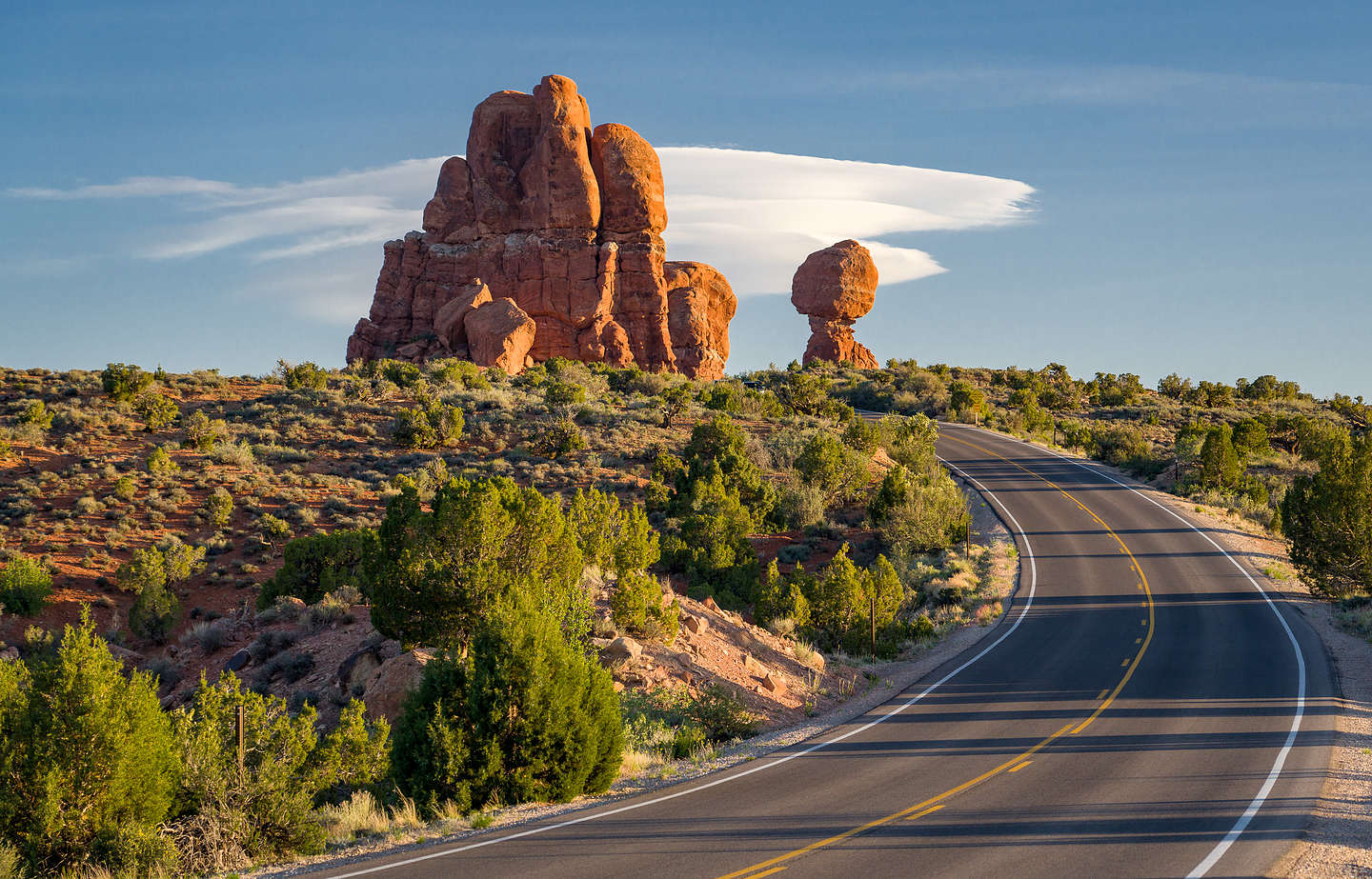 Balance Rock with a Lenticular "fish" cloud