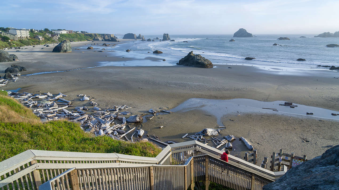 Coquille Point staircase to Bandon Beach
