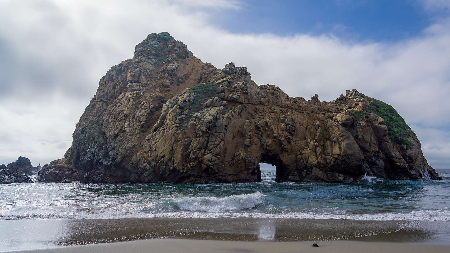 Pfeiffer Beach - Keyhole Arch