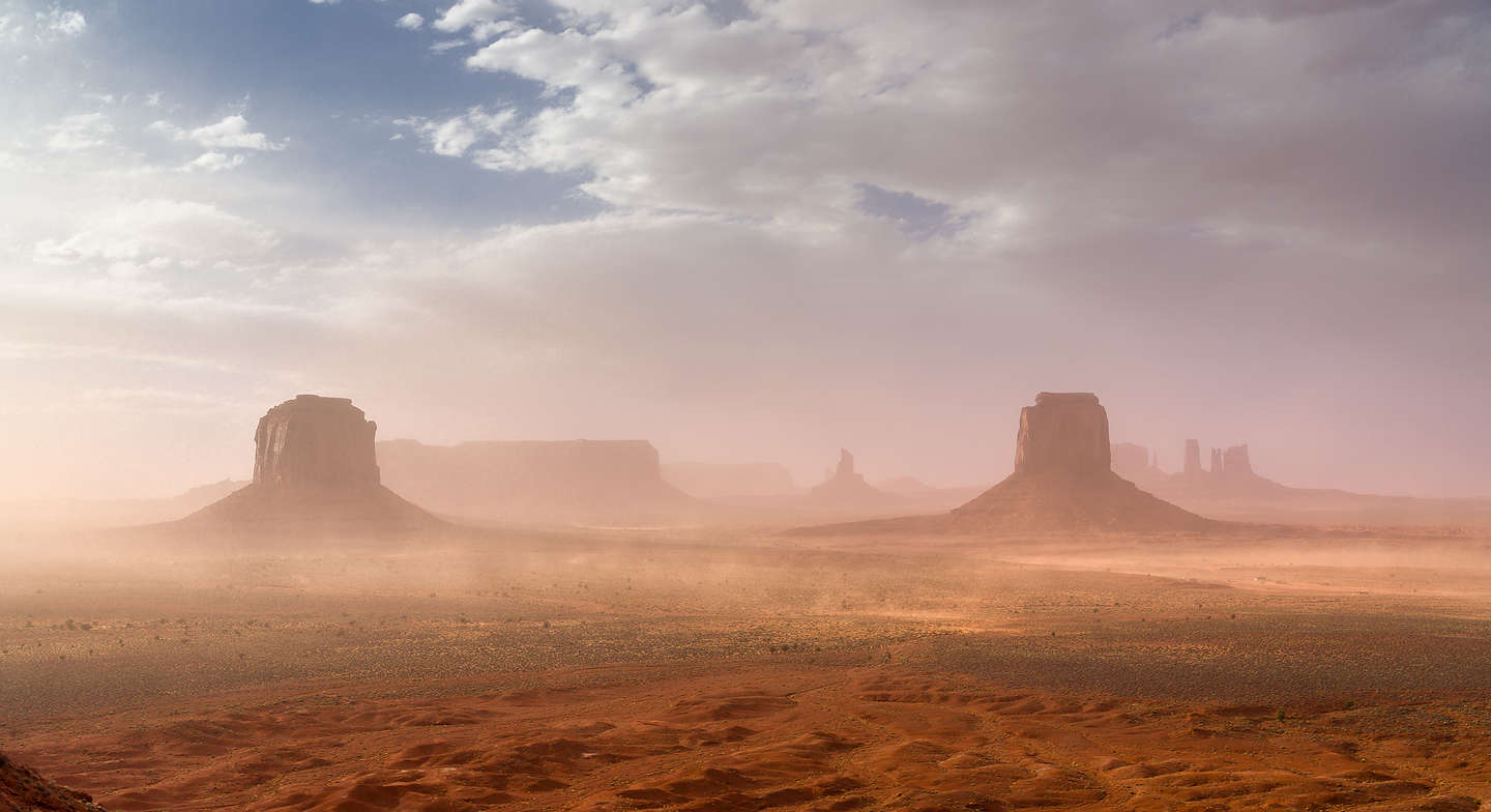 Sandstorm in Monument Valley Sandstorm in Monument Valley