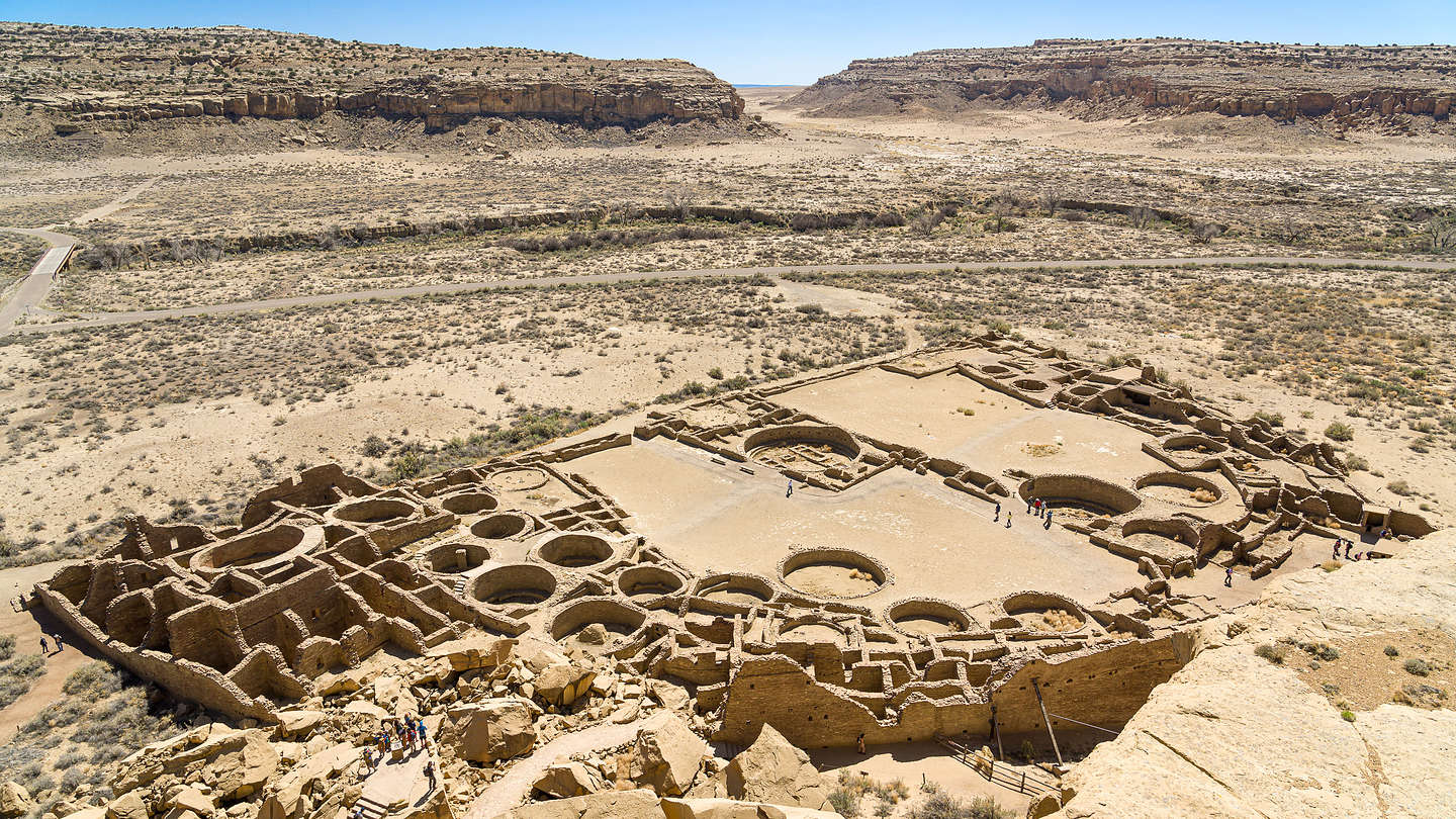 Another look at Pueblo Bonito from above Another look at Pueblo Bonito from above