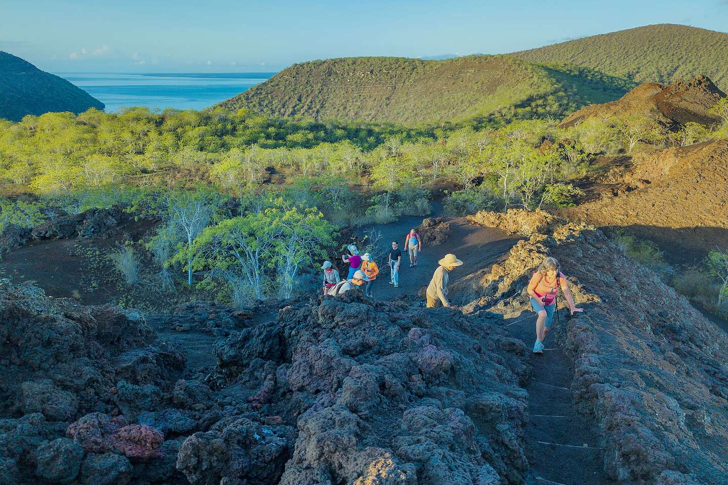 Hike up to Darwin Lake