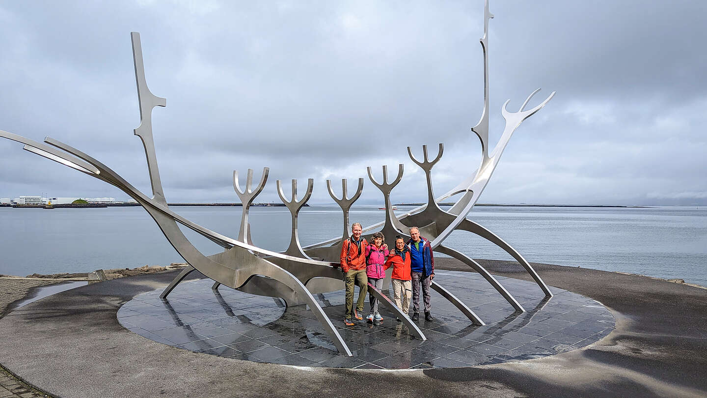"Sun Voyager" sculpture "Sun Voyager" sculpture