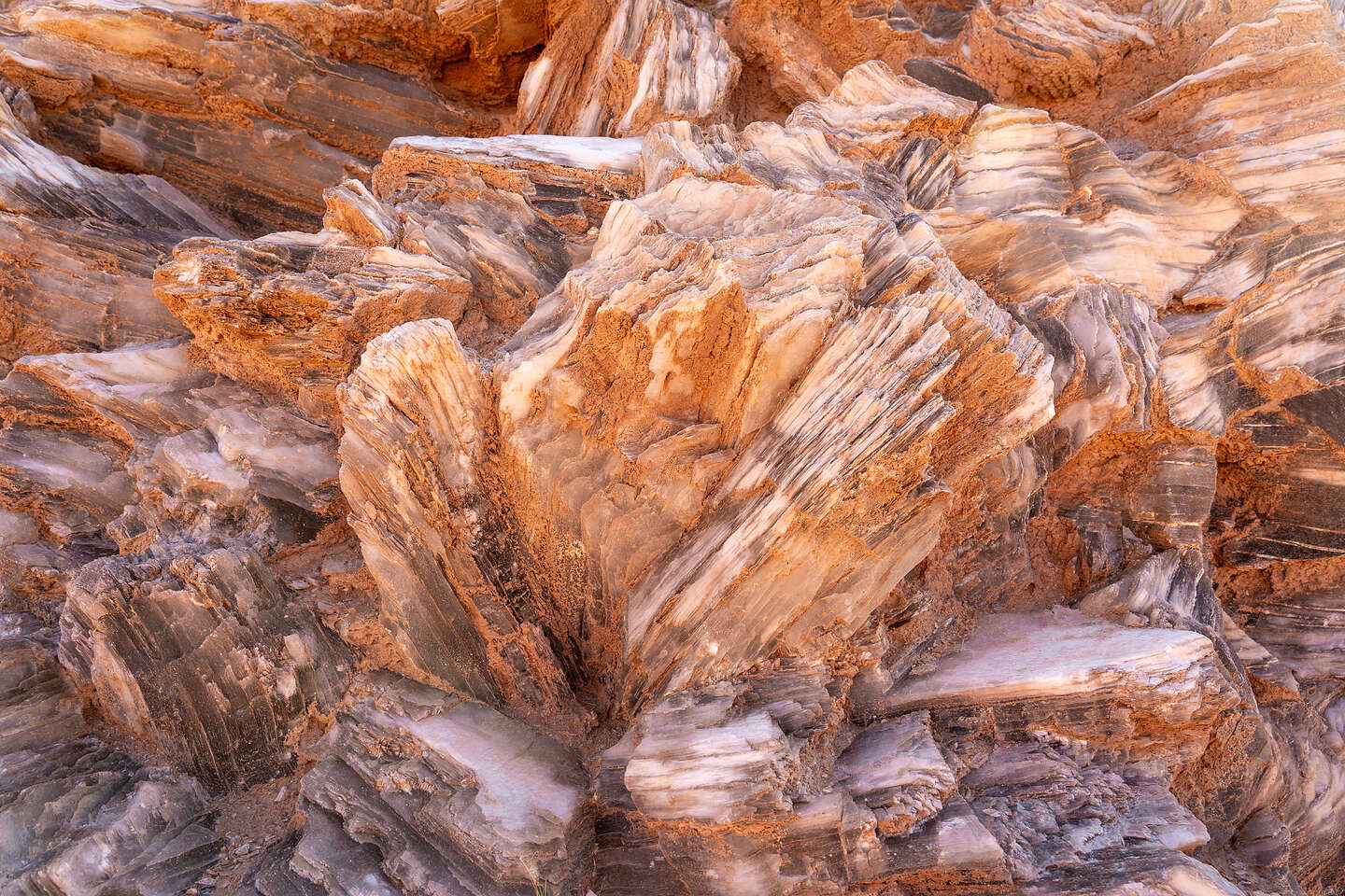 Selenite (Gypsum) crystals on Glass Mountain Selenite (Gypsum) crystals on Glass Mountain