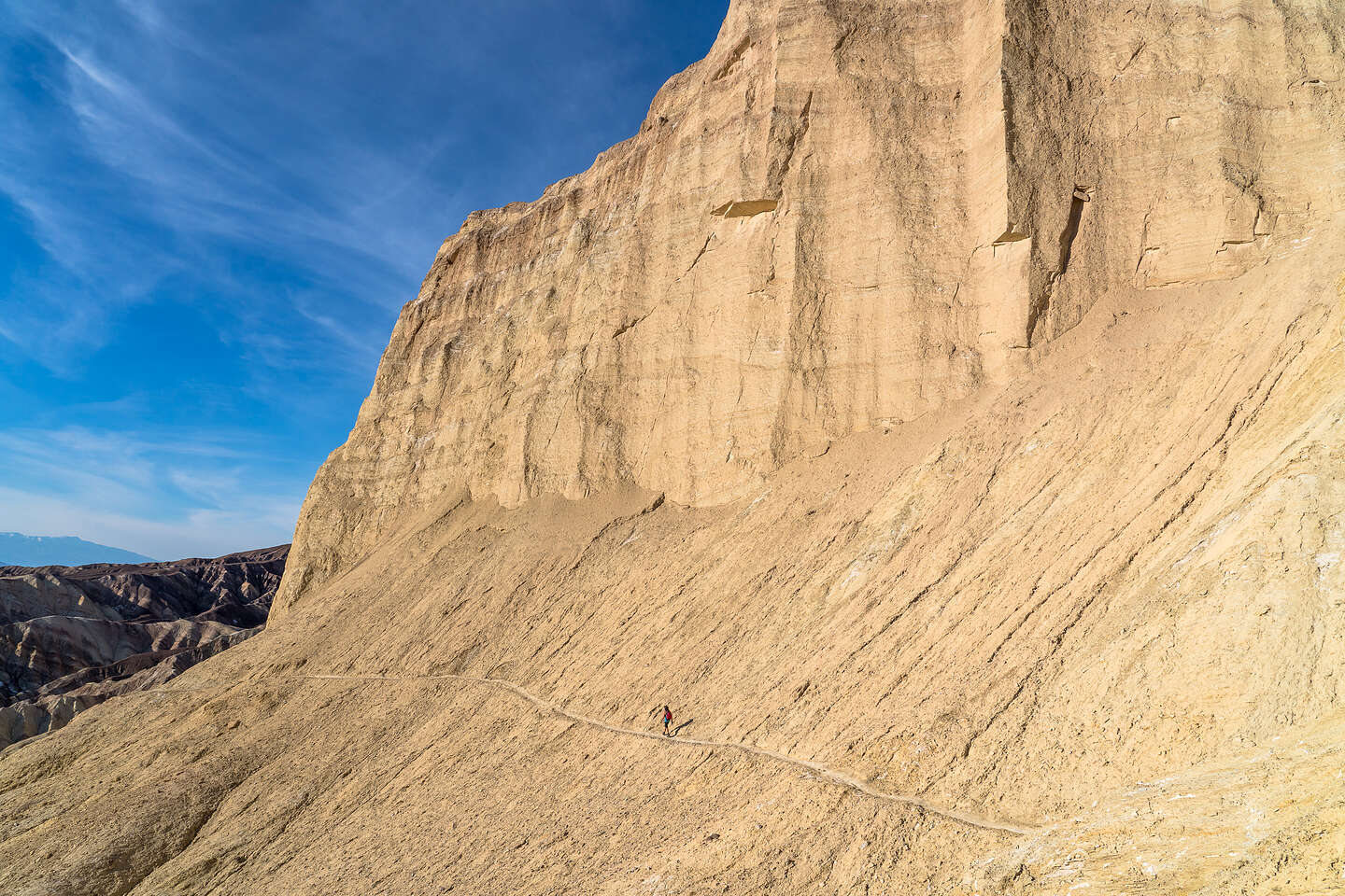 Traversing narrow trail at Manly Peak base