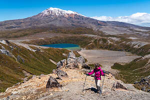 Steep climb up to the Upper Tama Lake