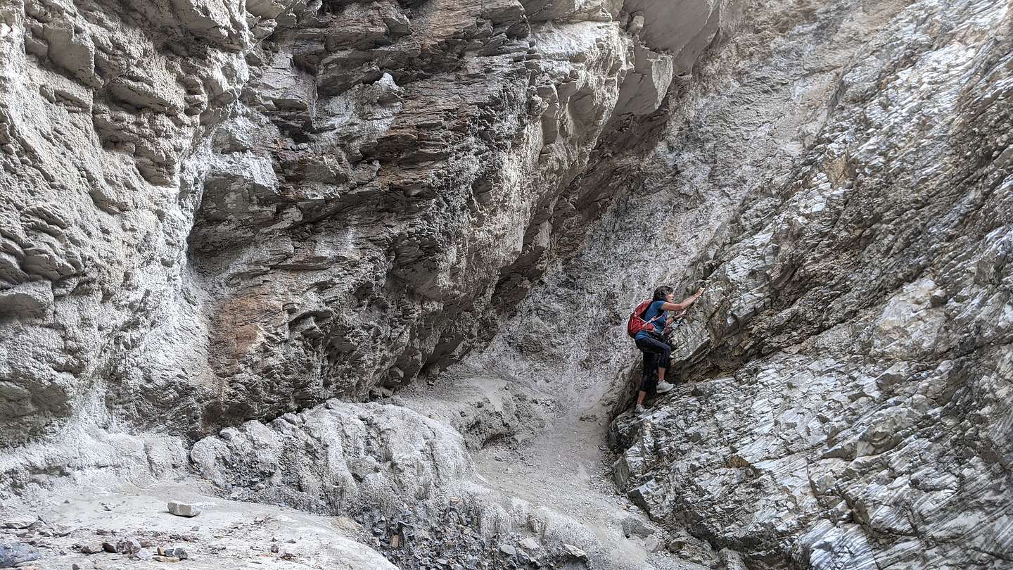 Mosaic Canyon - end of the road