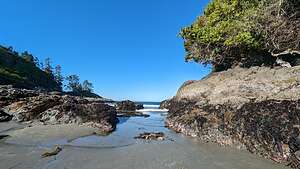 Morning farewell stroll on Mackenzie Beach