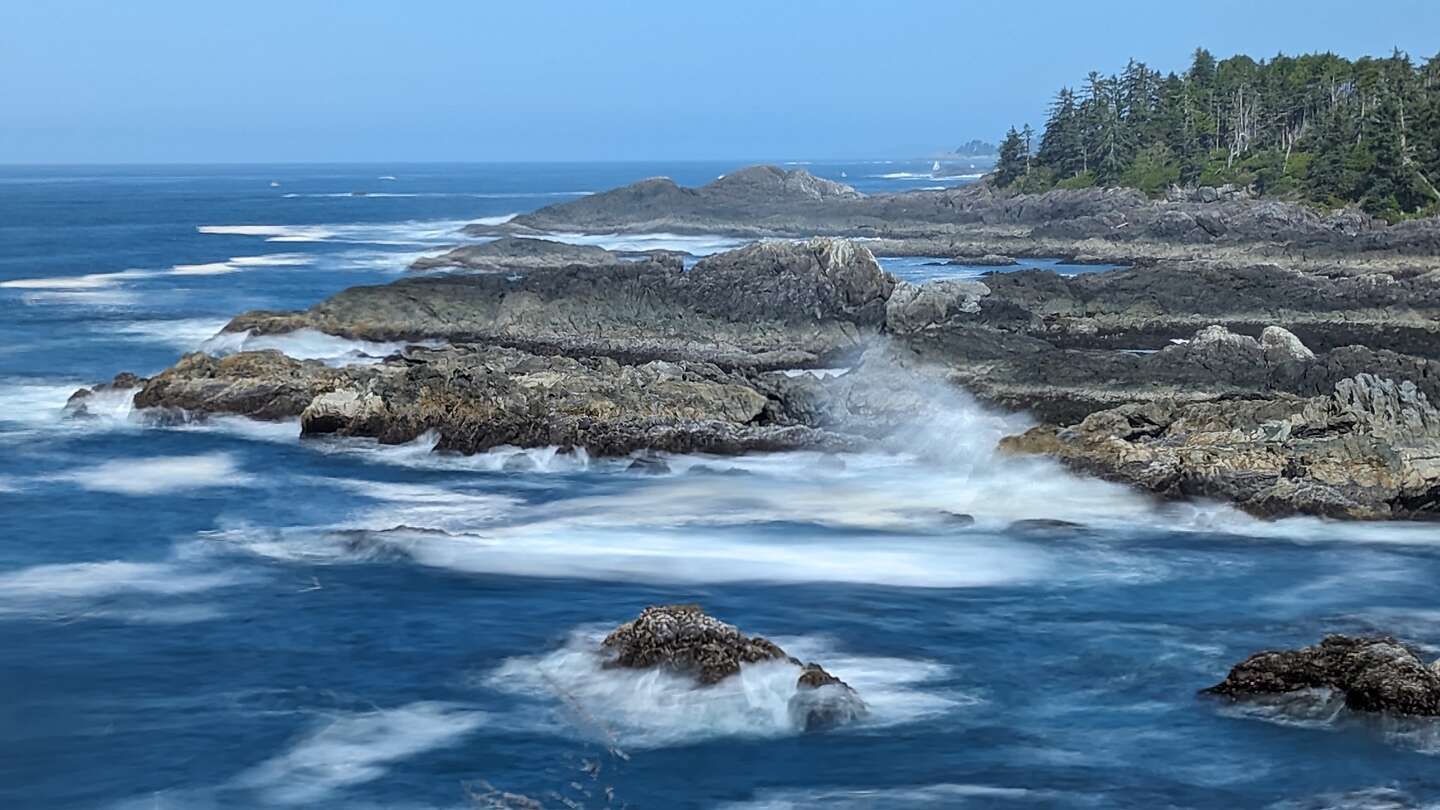 Artists Loop along the Wild Pacific Trail Artists Loop along the Wild Pacific Trail