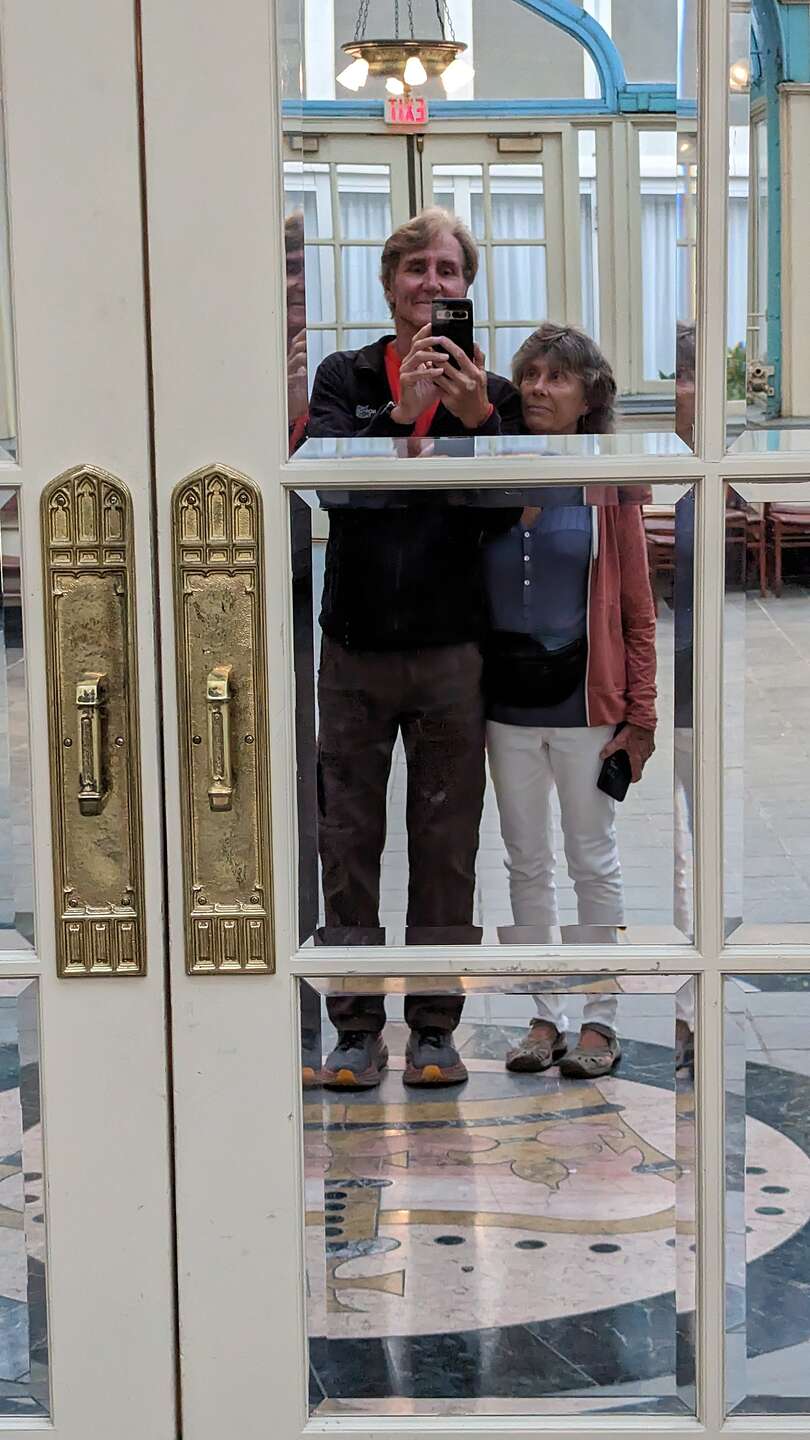 Glass and mirrors everywhere Glass and mirrors everywhere