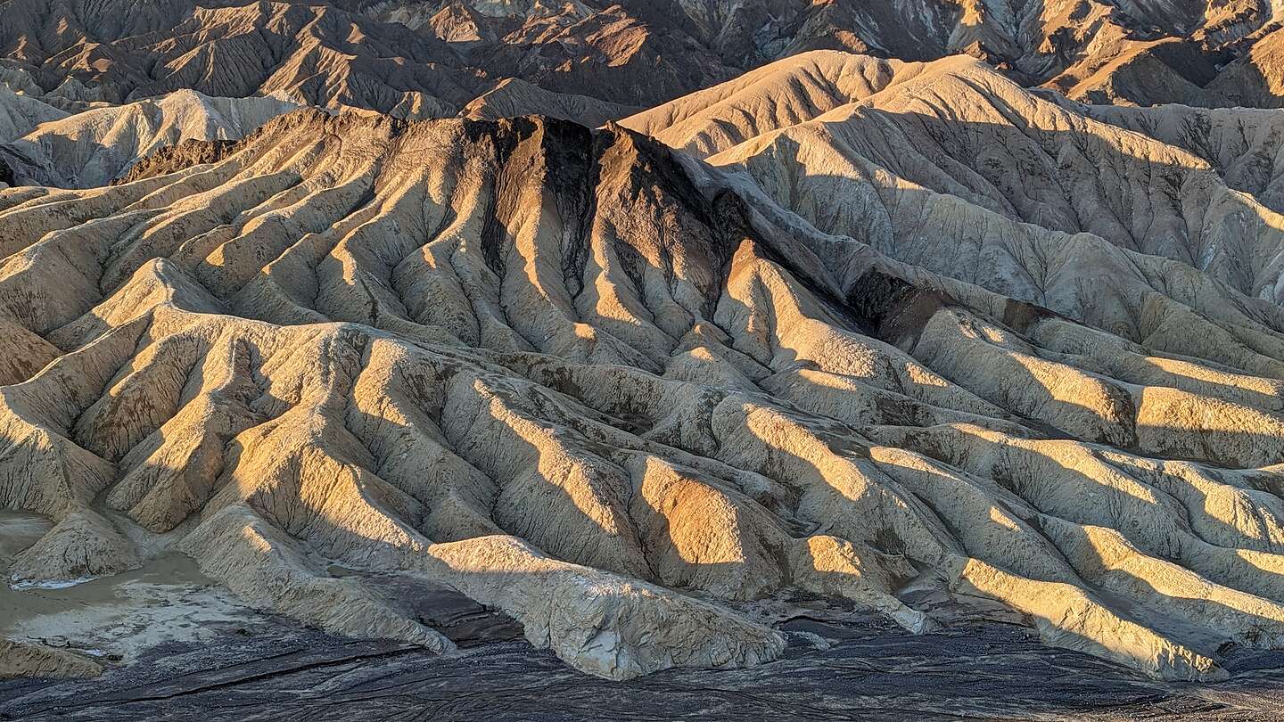 Badlands below Zabriskie Point