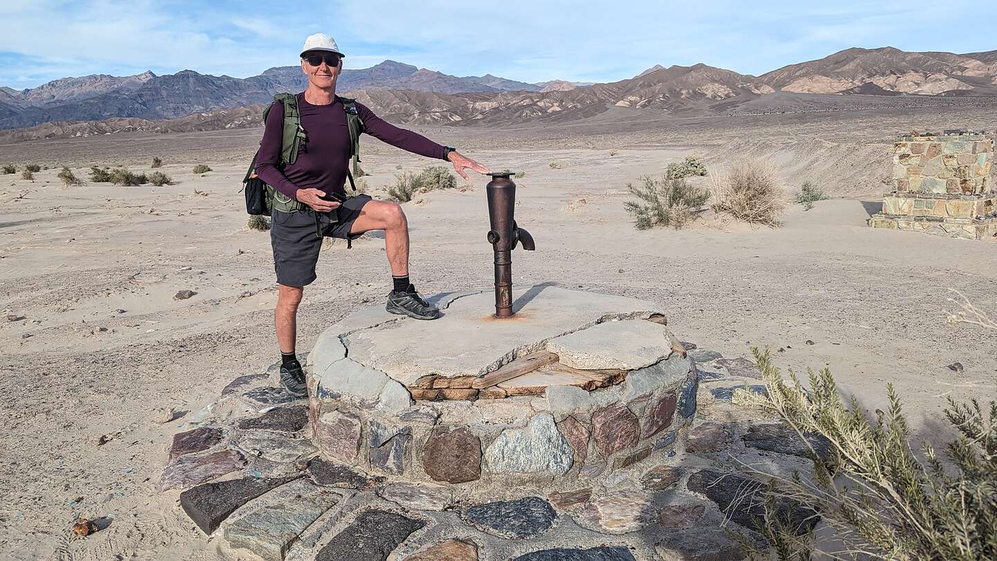 The real Stovepipe Wells The real Stovepipe Wells