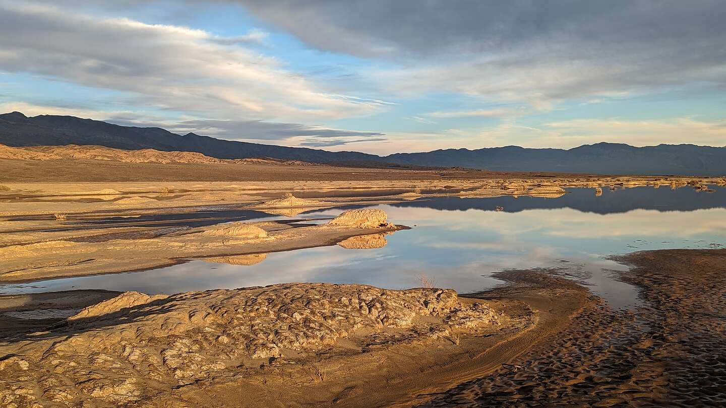 Ephemeral Lake near Mesquite Dunes Ephemeral Lake near Mesquite Dunes