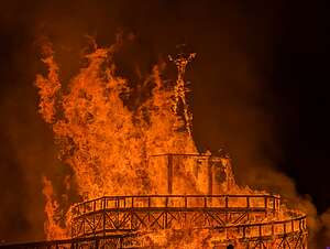 Just before the collapse Just before the collapse